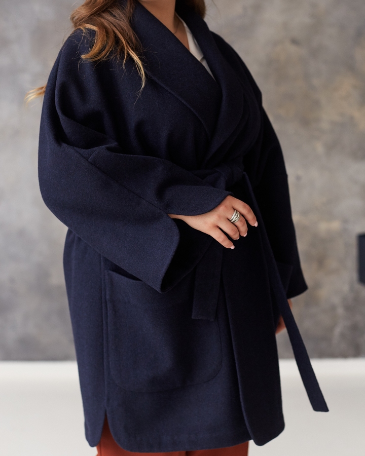 Женское пальто-кимоно укороченное. Фото 7