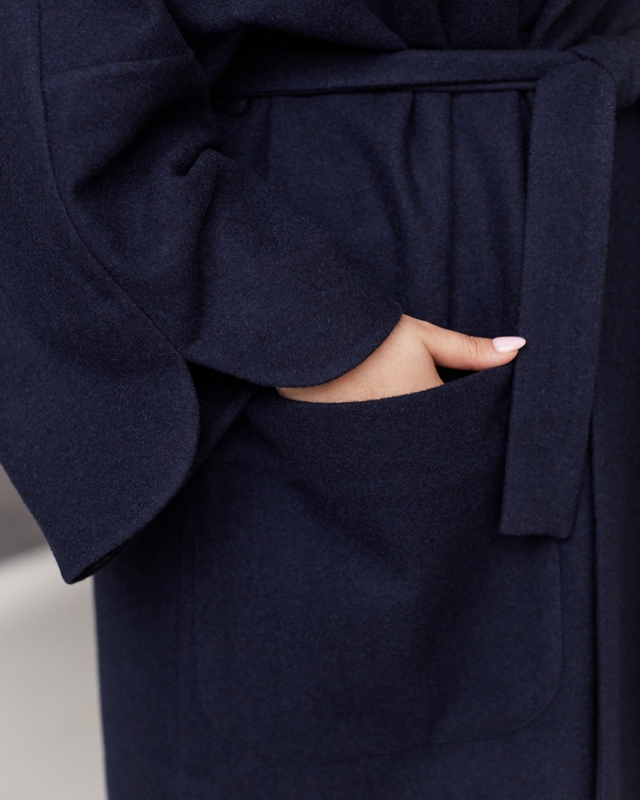 Женское пальто-кимоно укороченное. Фото 5